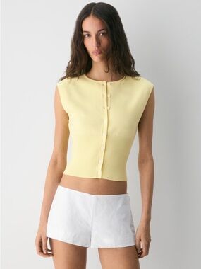Aritzia Wilfred Golightly Sleeveless Cardigan - Wonder Yarn in Lemonade